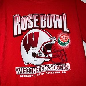 ROSE BOWL Wisconsin Badgers Graphic Tee shirt size M